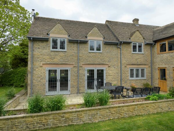 10 Colour Combinations to Refresh Your Home’s Exterior