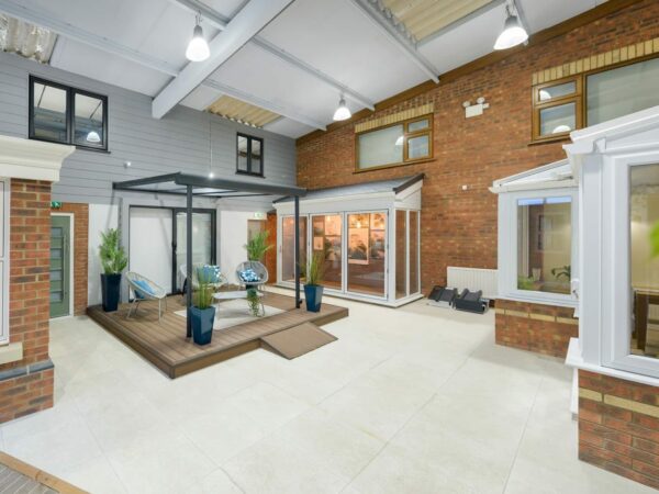 What to Expect From a Visit to the Starglaze Showroom?